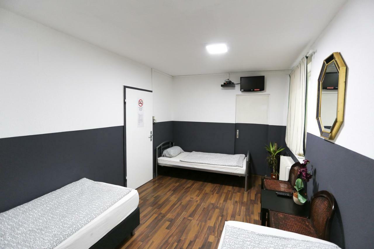 Enna-Zimmervermietung Hamburg Bagian luar foto