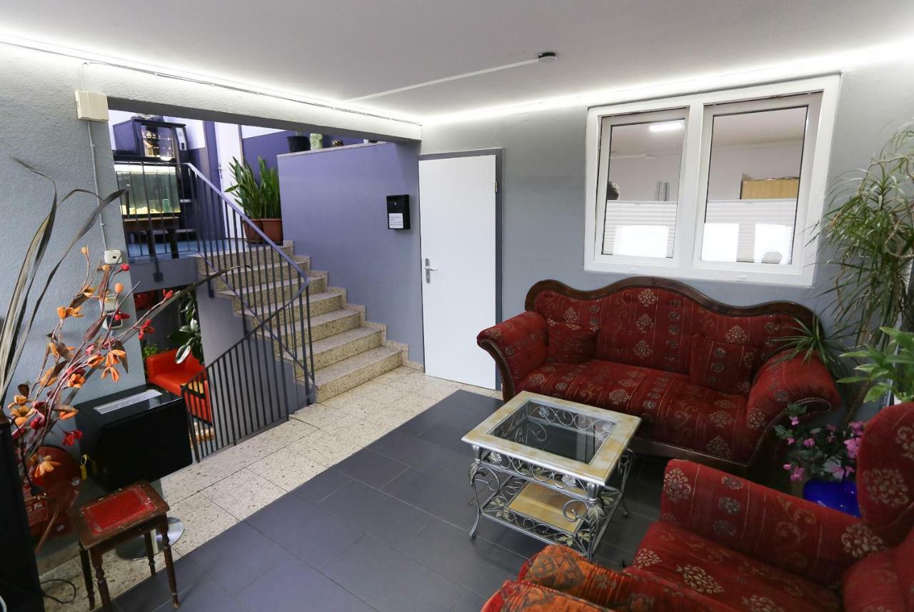 Enna-Zimmervermietung Hamburg Bagian luar foto